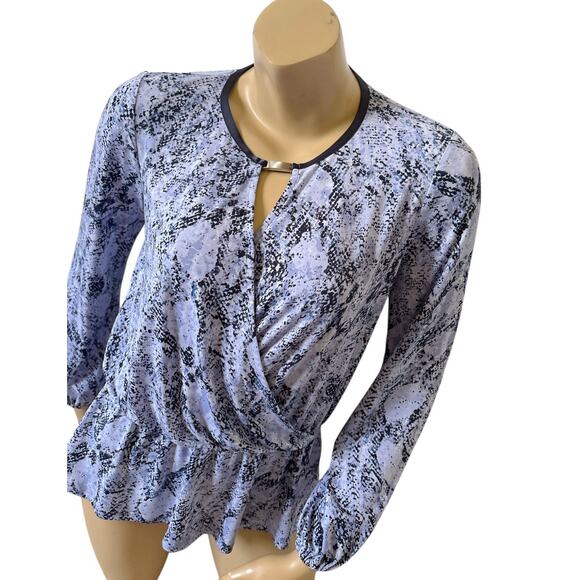 ELLEN TRACY Womens Petite Size PM Animal Print Keyhole Neck Long Sleeve Shirt - Picture 5 of 8